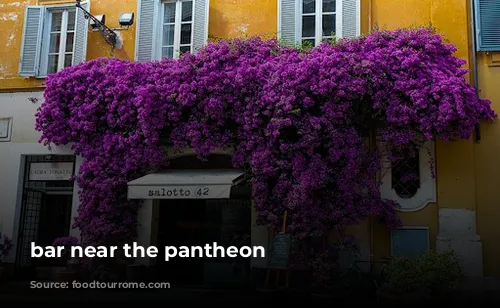 bar near the pantheon 