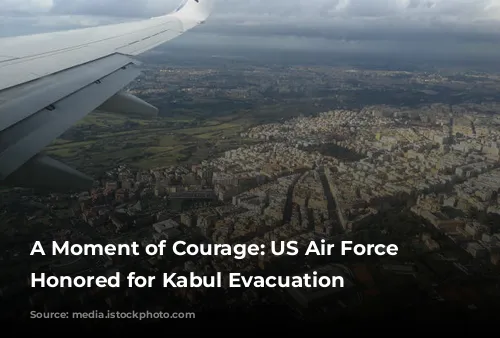  A Moment of Courage: US Air Force Crews Honored for Kabul Evacuation