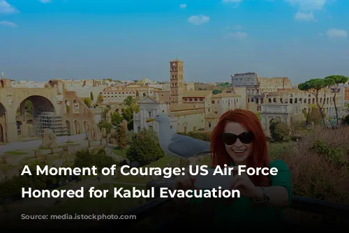  A Moment of Courage: US Air Force Crews Honored for Kabul Evacuation