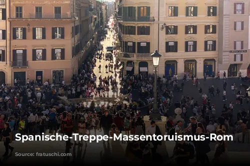 Spanische-Treppe-Massentoruismus-Rom