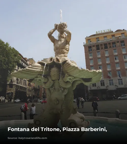 Fontana del Tritone, Piazza Barberini, Bernini